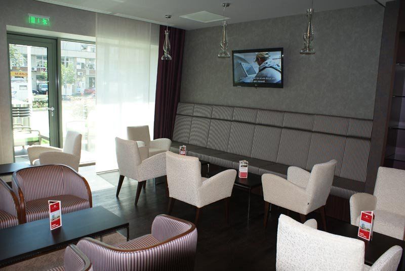 Hotel Ramada Piteşti Kültér fotó